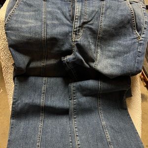 Women’s Flare American Eagle Jeans